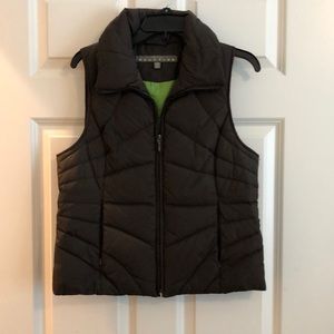 Reaction by Kenneth Cole brown puffer vest